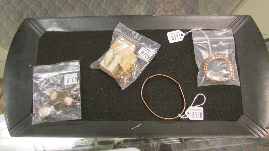 Image for Gallery/Estate Auction with Dolls: 10-11-18