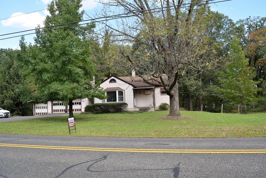 Image for Real Estate Auction - Perkiomenville, PA: POSTPONED Until Friday, November 16th at 4:00 PM