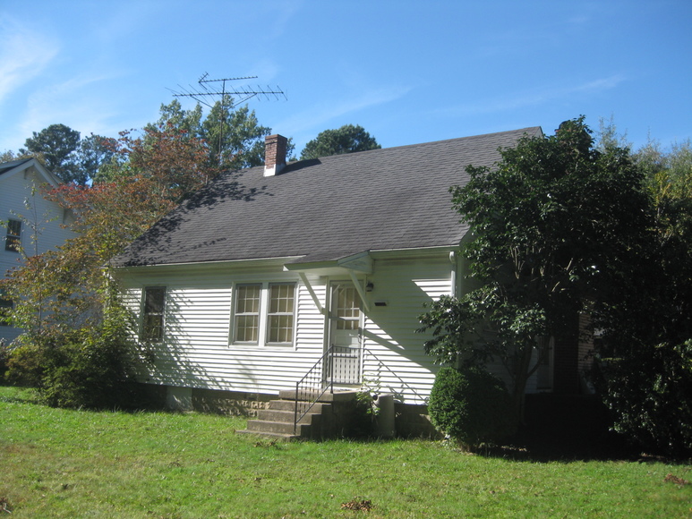 Image for Solid 2 BR/1 BA Home--Sells to the Highest Bidder!!  ONLINE BIDDING ONLY!!