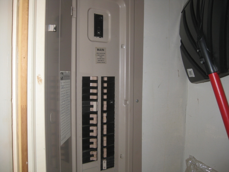 Image for Solid 2 BR/1 BA Home--Sells to the Highest Bidder!!  ONLINE BIDDING ONLY!!