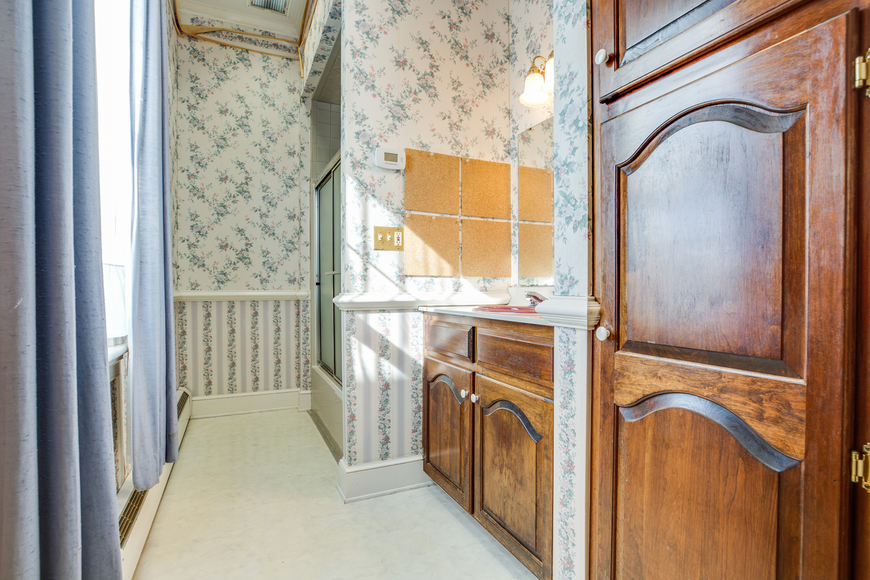 Image for Bear Wallow Farm/David Fultz House:  35 +/- Acres--Immaculately Restored and Historic 4 BR Home, Barn, Pastures & Fencing