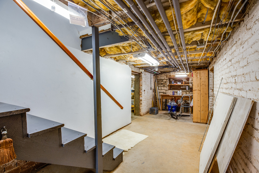 Image for Bear Wallow Farm/David Fultz House:  35 +/- Acres--Immaculately Restored and Historic 4 BR Home, Barn, Pastures & Fencing