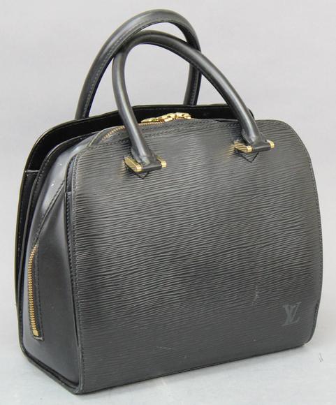 Image for Live and Online - Fine and Decorative Arts Auction: 12-6-18