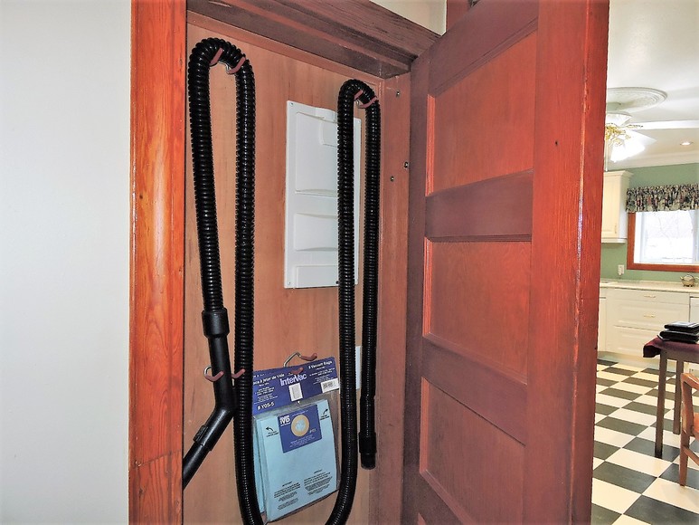 Image for REAL ESTATE AUCTION ELKHORN MANITOBA CANADA