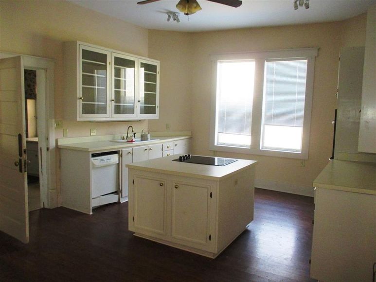 Image for 5075 Malone Absolute Auction!