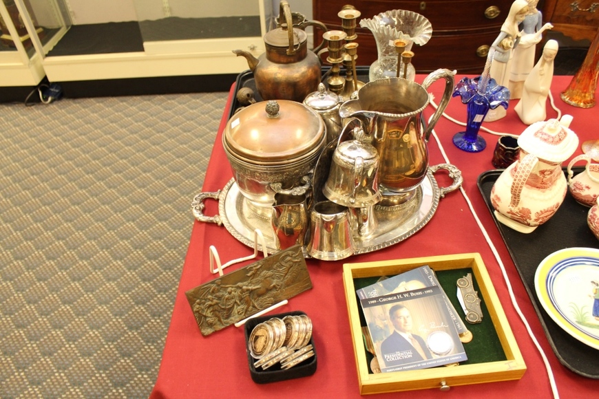 Image for Gallery Auction with Tools and Sports Memorabilia: 11-29-18