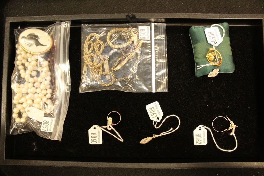 Image for Gallery Auction with Tools and Sports Memorabilia: 11-29-18