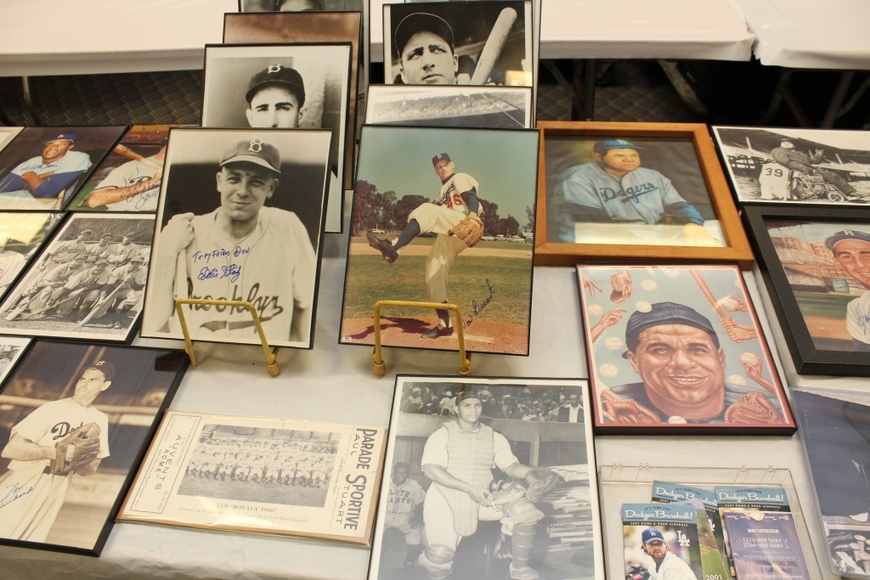 Image for Gallery Auction with Tools and Sports Memorabilia: 11-29-18