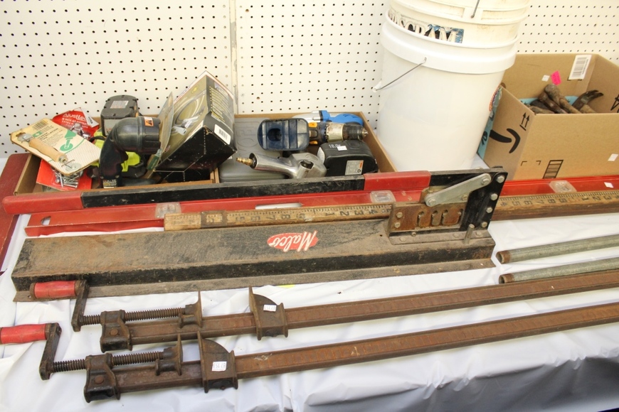 Image for Gallery Auction with Tools and Sports Memorabilia: 11-29-18