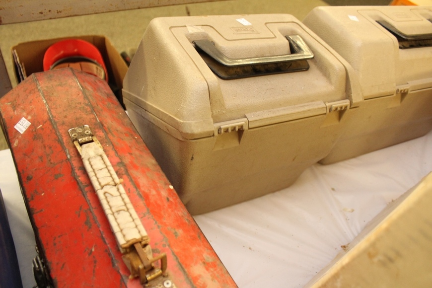 Image for Gallery Auction with Tools and Sports Memorabilia: 11-29-18