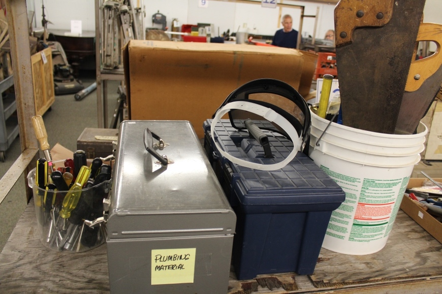 Image for Gallery Auction with Tools and Sports Memorabilia: 11-29-18