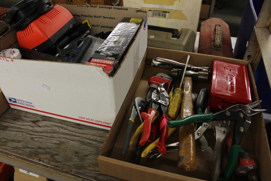 Image for Gallery Auction with Tools and Sports Memorabilia: 11-29-18