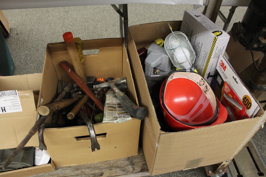 Image for Gallery Auction with Tools and Sports Memorabilia: 11-29-18