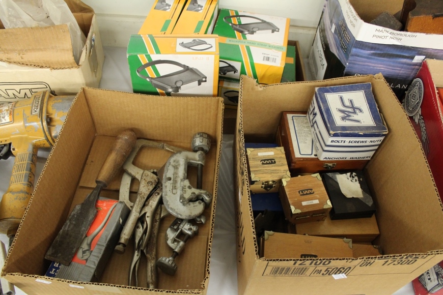 Image for Gallery Auction with Tools and Sports Memorabilia: 11-29-18