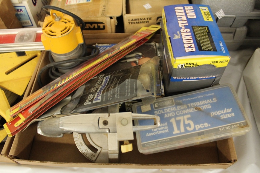 Image for Gallery Auction with Tools and Sports Memorabilia: 11-29-18