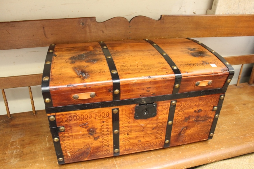 Image for Gallery Auction with Tools and Sports Memorabilia: 11-29-18