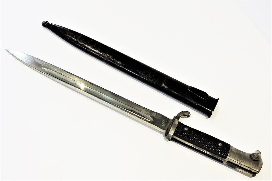 Image for TIGER SOLINGIN WW II PARADE DRESS BAYONET