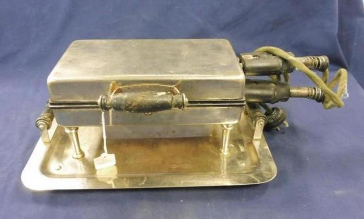 Image for Universal Electric Waffle Maker