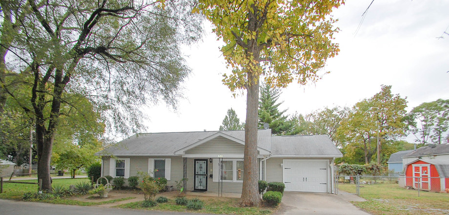 Image for Absolute Estate Auction in Schnitzelburg (Real Estate)