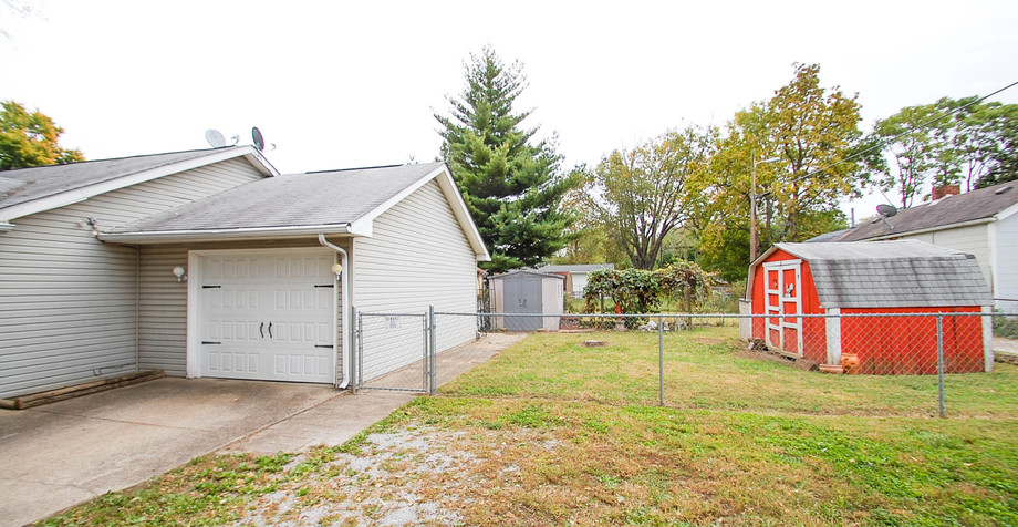 Image for Absolute Estate Auction in Schnitzelburg (Real Estate)