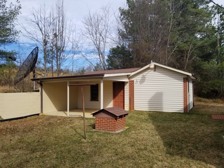 Image for Brick Ranch & 2 Story Garage/Apartment - 3991 E. Pine Street, Mt. Airy, NC