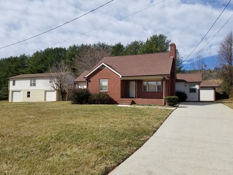 Image for Brick Ranch & 2 Story Garage/Apartment - 3991 E. Pine Street, Mt. Airy, NC