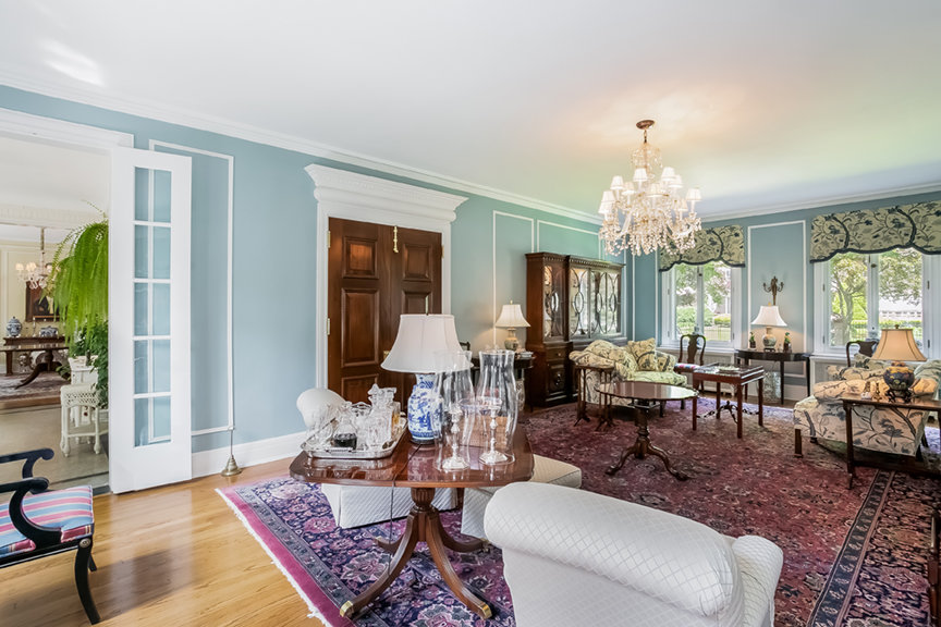 Image for Bishops Hall: Luxury Estate / Premier B&B in Oak Park (Chicago), Illinois