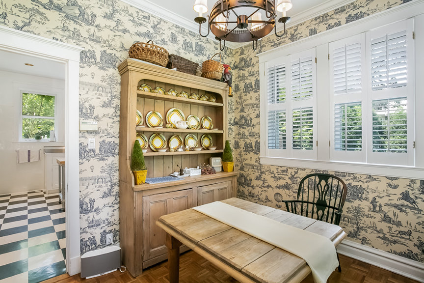 Image for Bishops Hall: Luxury Estate / Premier B&B in Oak Park (Chicago), Illinois