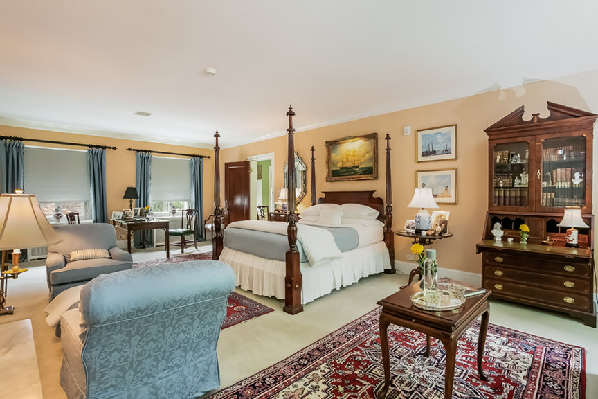 Image for Bishops Hall: Luxury Estate / Premier B&B in Oak Park (Chicago), Illinois
