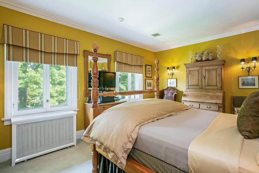 Image for Bishops Hall: Luxury Estate / Premier B&B in Oak Park (Chicago), Illinois
