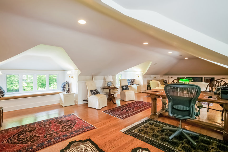 Image for Bishops Hall: Luxury Estate / Premier B&B in Oak Park (Chicago), Illinois