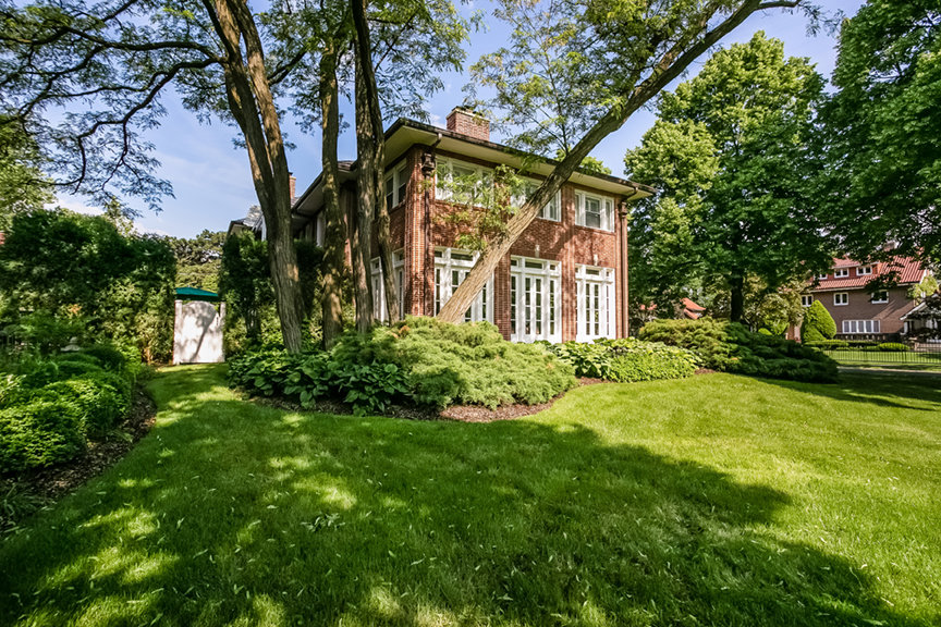 Image for Bishops Hall: Luxury Estate / Premier B&B in Oak Park (Chicago), Illinois