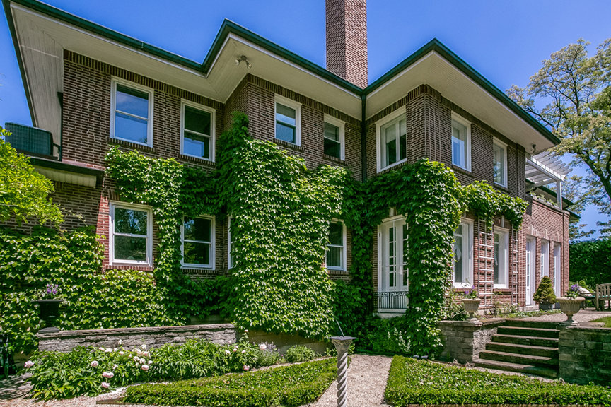 Image for Bishops Hall: Luxury Estate / Premier B&B in Oak Park (Chicago), Illinois