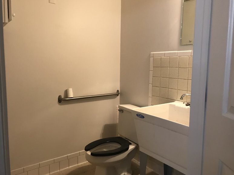 Image for Commercial Property - 949 W 7th Ave., Oshkosh, WI.