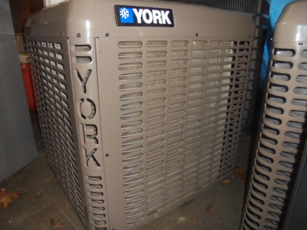 Image for HVAC EQ., HARLEY'S, VEHICLES & HOUSEHOLD AUCTION