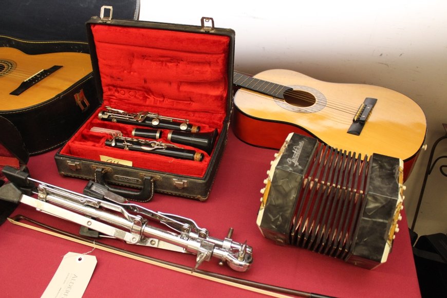 Image for Gallery Auction with Dolls, Toys & Art: 3-7-19