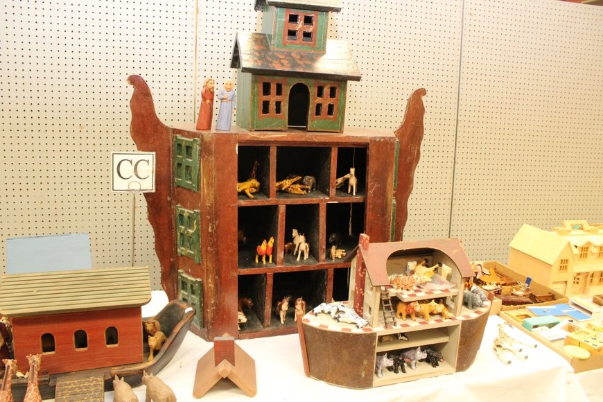 Image for Gallery Auction with Dolls, Toys & Art: 3-7-19