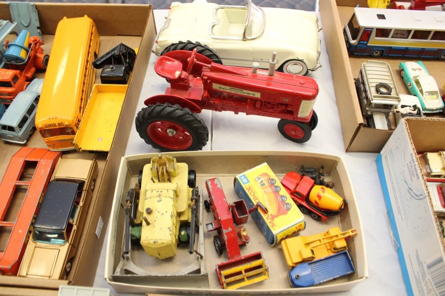 Image for Gallery Auction with Dolls, Toys & Art: 3-7-19