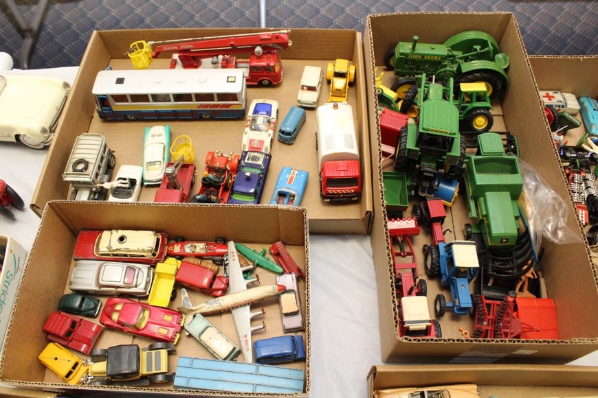 Image for Gallery Auction with Dolls, Toys & Art: 3-7-19