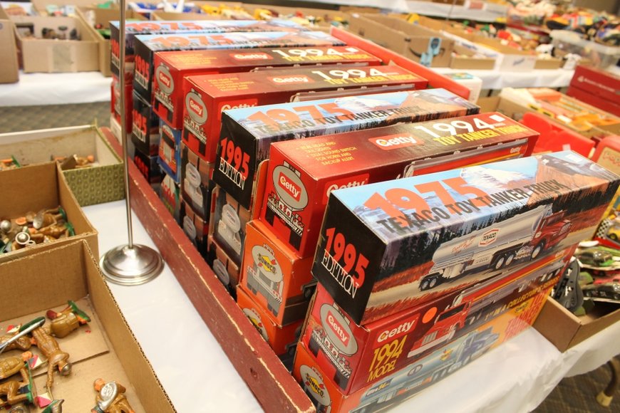 Image for Gallery Auction with Dolls, Toys & Art: 3-7-19