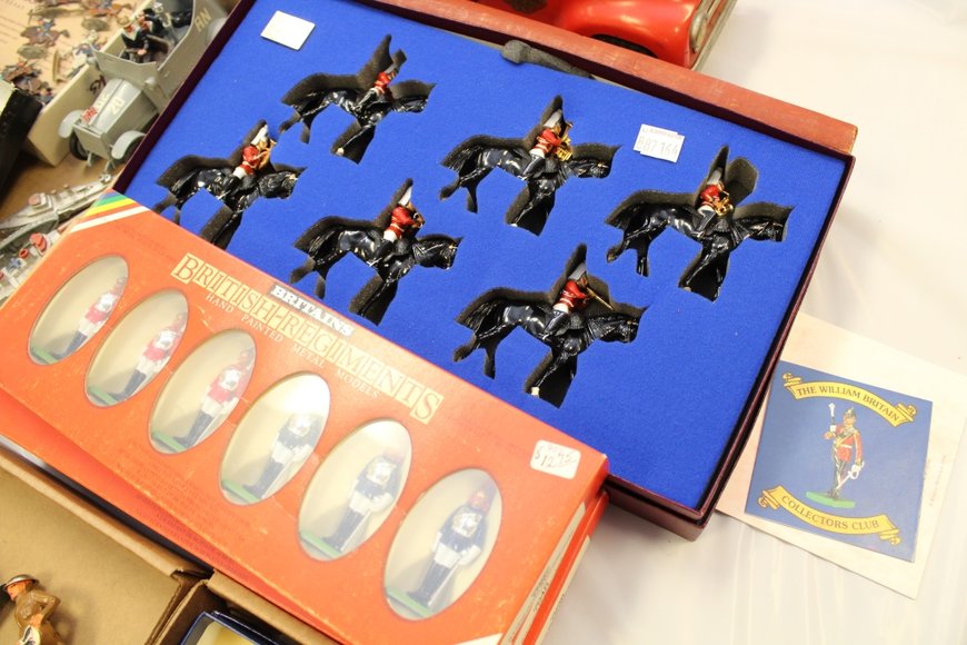 Image for Gallery Auction with Dolls, Toys & Art: 3-7-19