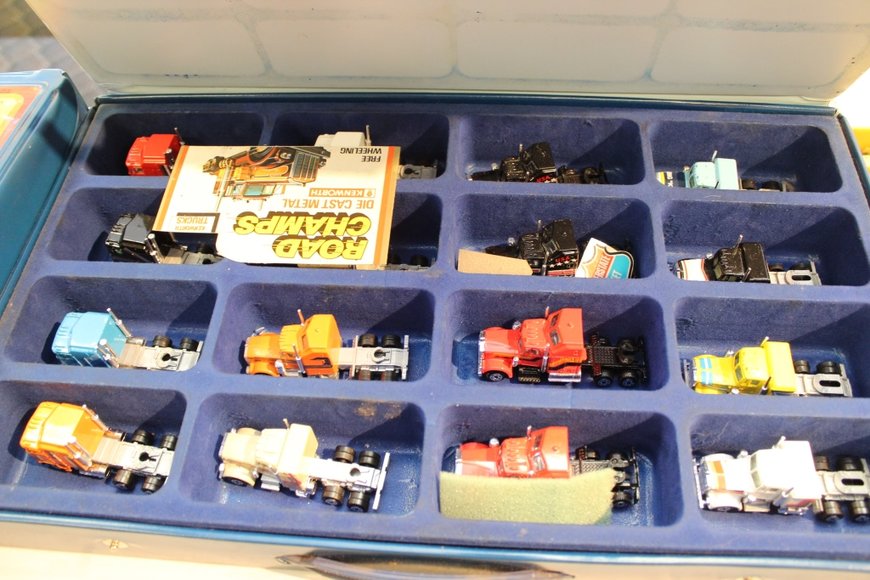 Image for Gallery Auction with Dolls, Toys & Art: 3-7-19