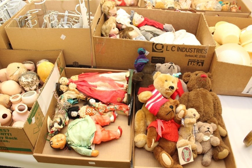 Image for Gallery Auction with Dolls, Toys & Art: 3-7-19