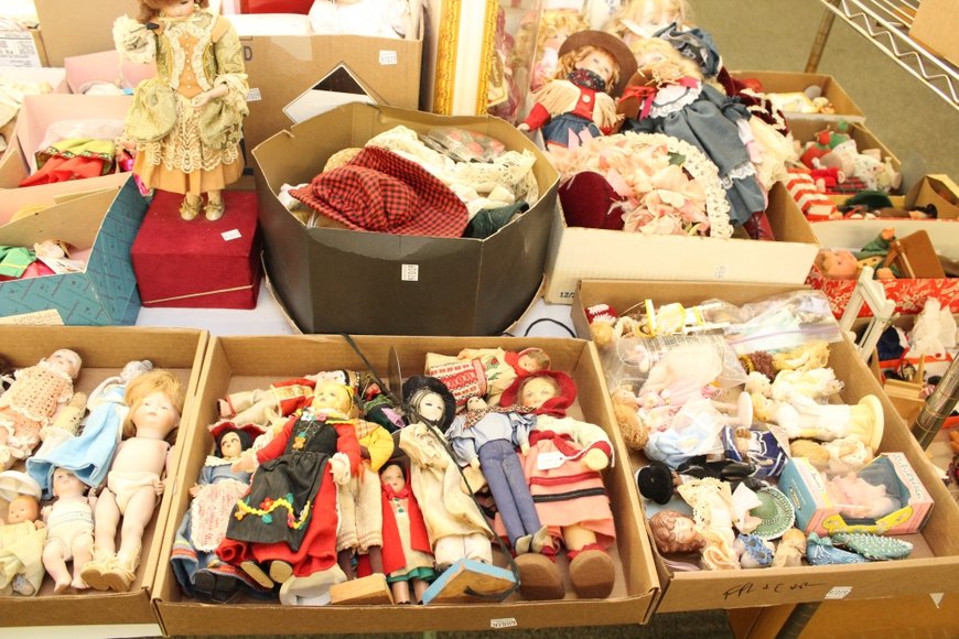 Image for Gallery Auction with Dolls, Toys & Art: 3-7-19