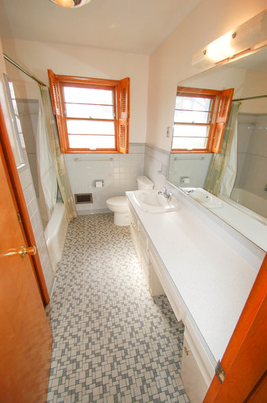 Image for Absolute Real Estate Auction - Garvey Dr.