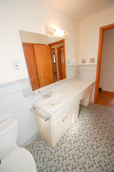 Image for Absolute Real Estate Auction - Garvey Dr.