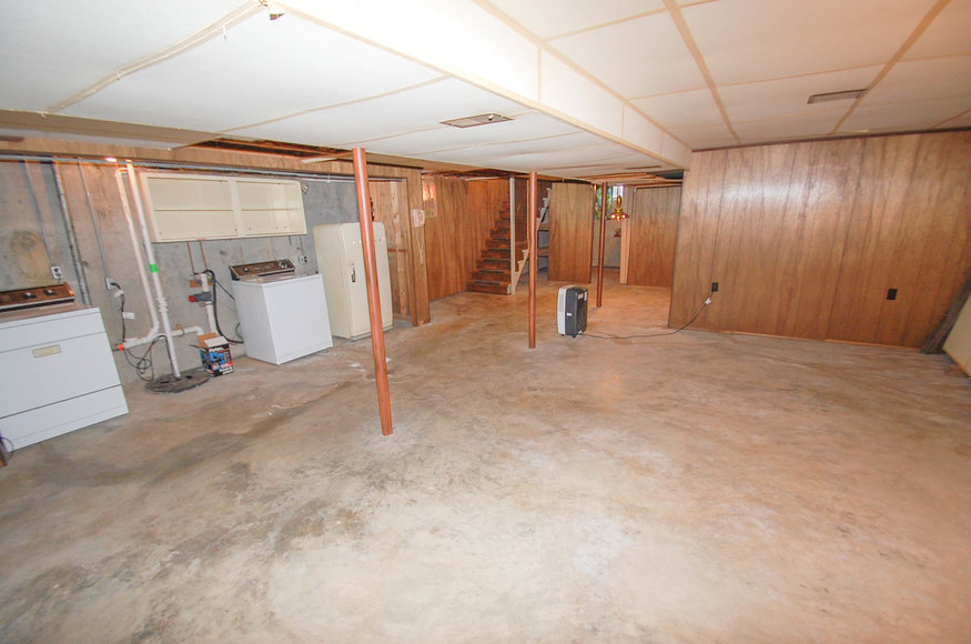 Image for Absolute Real Estate Auction - Garvey Dr.