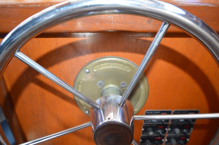 Image for 1990 CHESAPEAKE BAY 