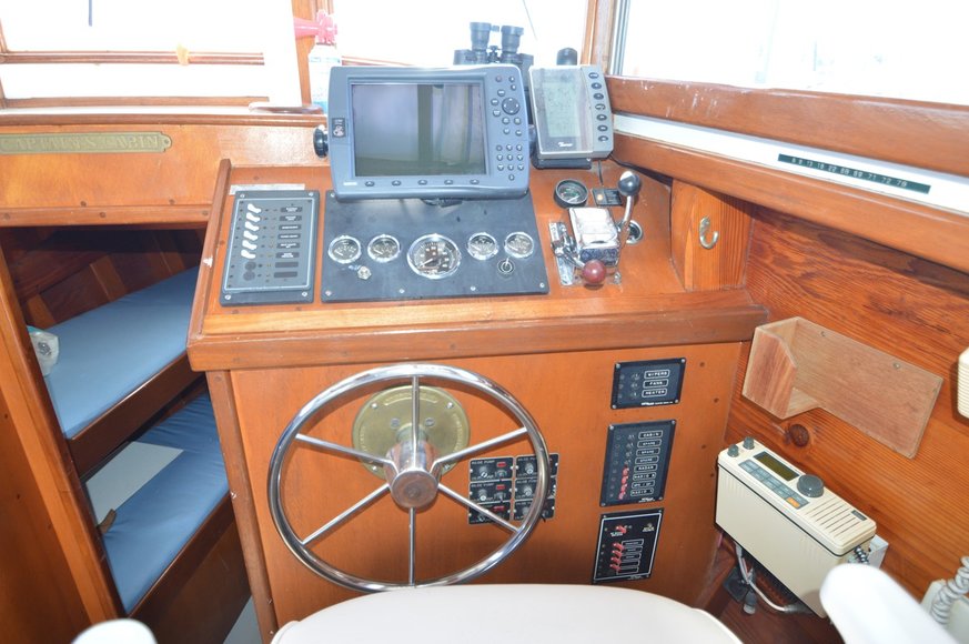 Image for 1990 CHESAPEAKE BAY 