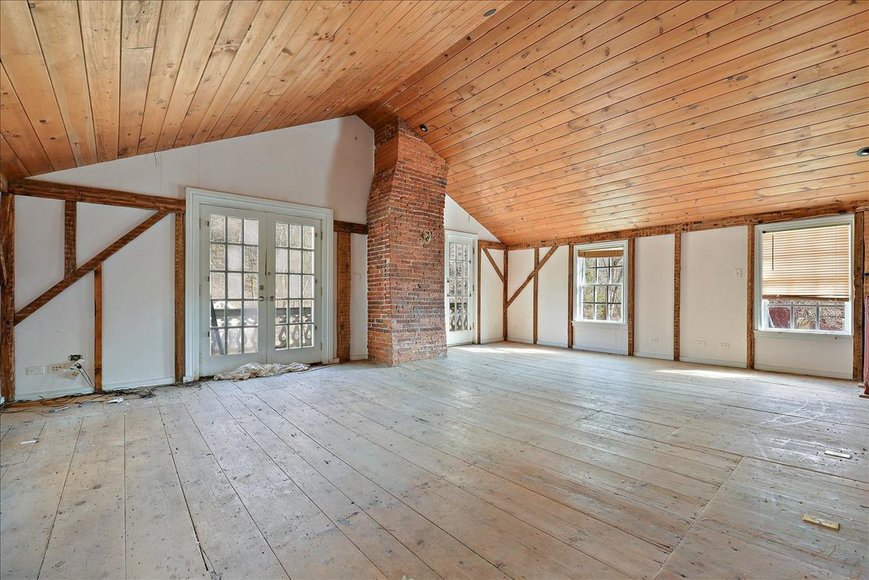 Image for ABSOLUTE Real Estate Auction - Historic Ironmaster Mansion with Barn on (+/-) 5 Acres